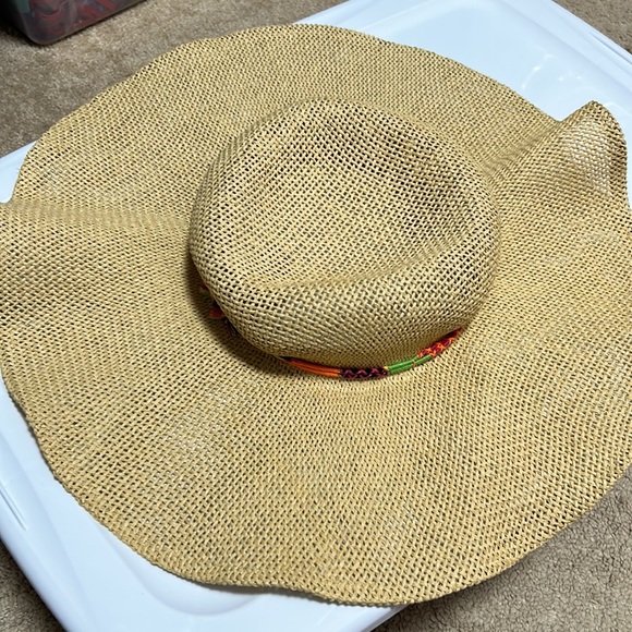 Express Accessories - Women’s Straw Hat